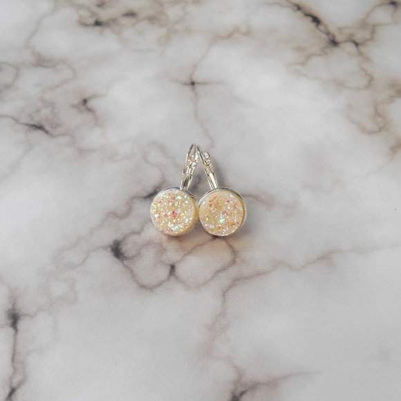 🆕️ Druzy French Hook Earrings - Picture 5 of 6